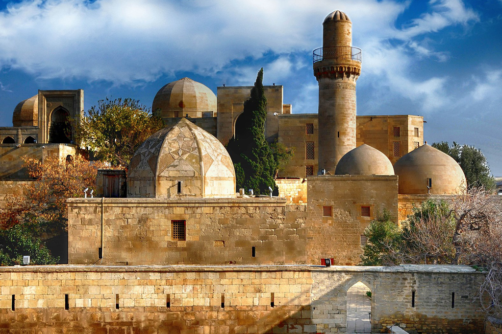 Baku Old Town Walking tour | Half-day sightseeing