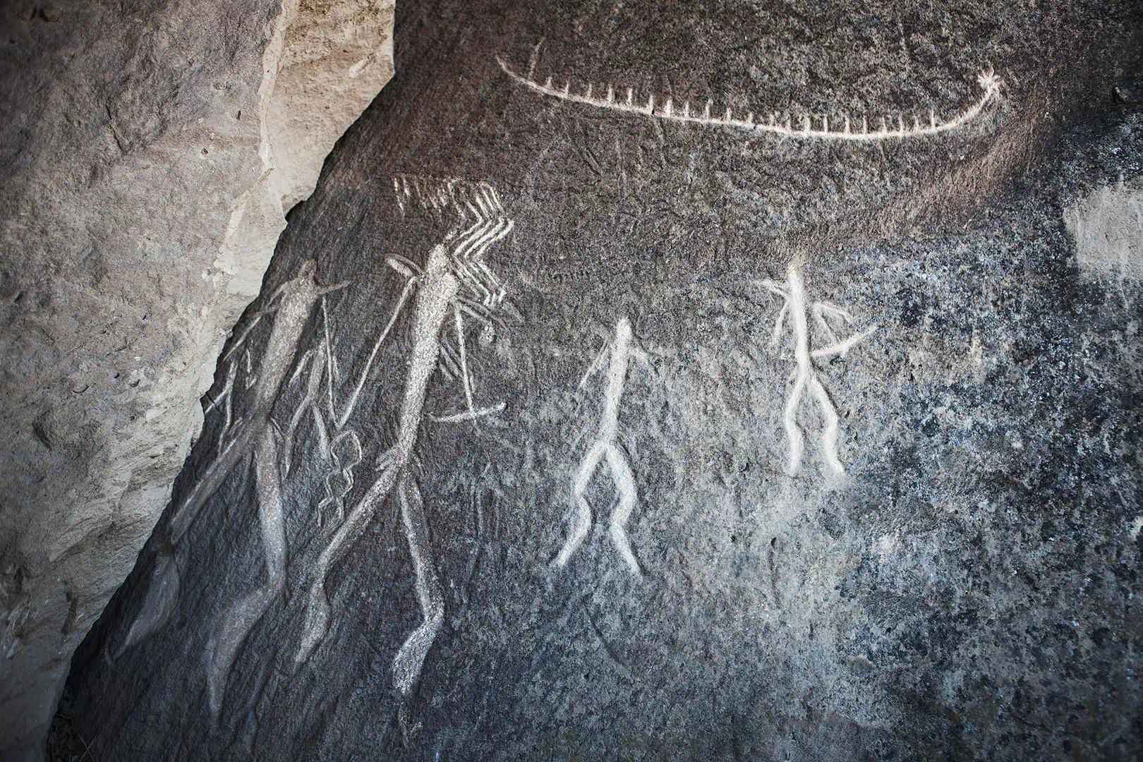 Full day sightseeing tour to Gobustan & Absheron