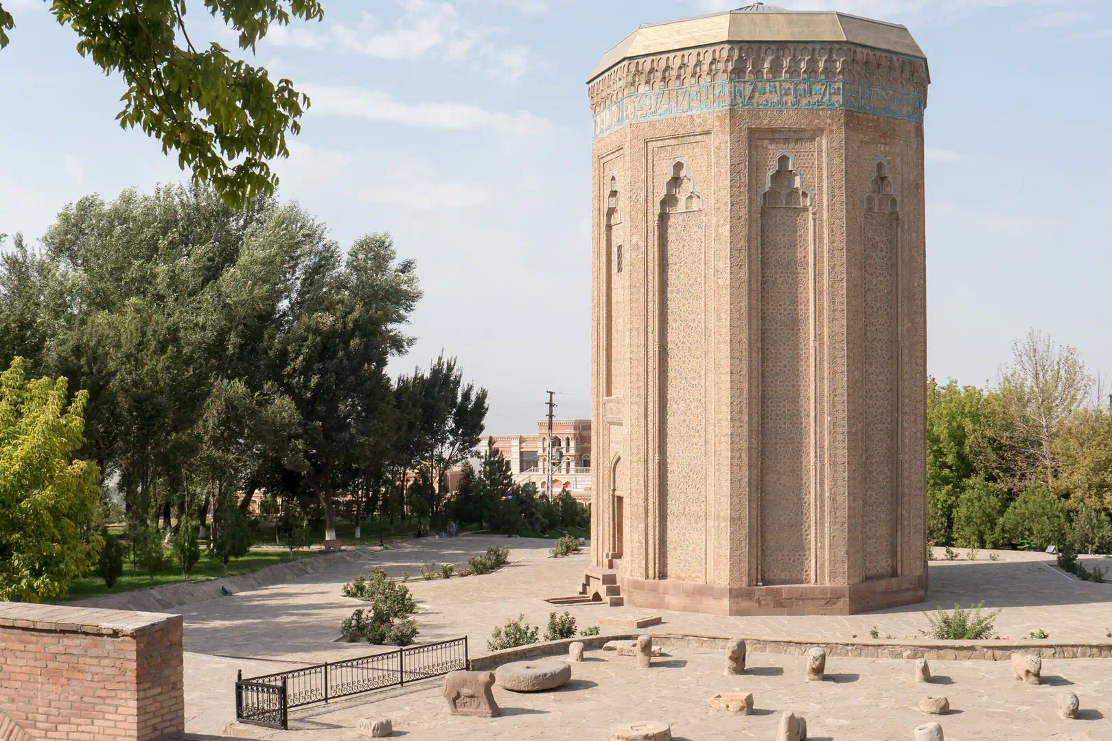 Momine Khatun Mausoleum, Nakhchivan
